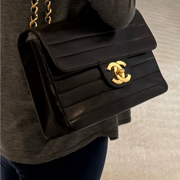 Chanel *RARE* Madamoiselle Jumbo Bag Black Leather Bag 24krt Gold Chain - Picture 12 of 13